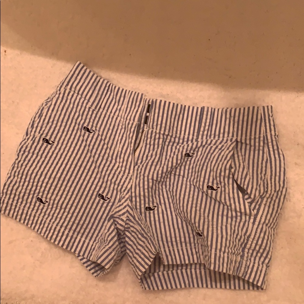 Vineyard Vines Short